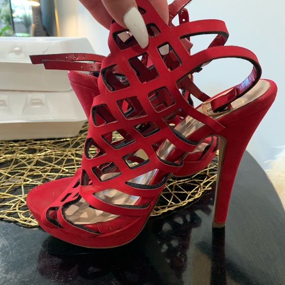 Red strappy heeled sandal - Picture 2 of 4